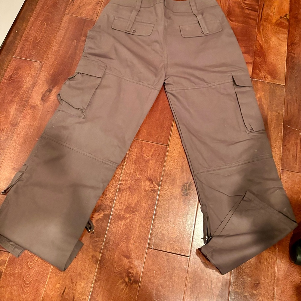 Women’s Wideleg Cargo Pants - Army Green